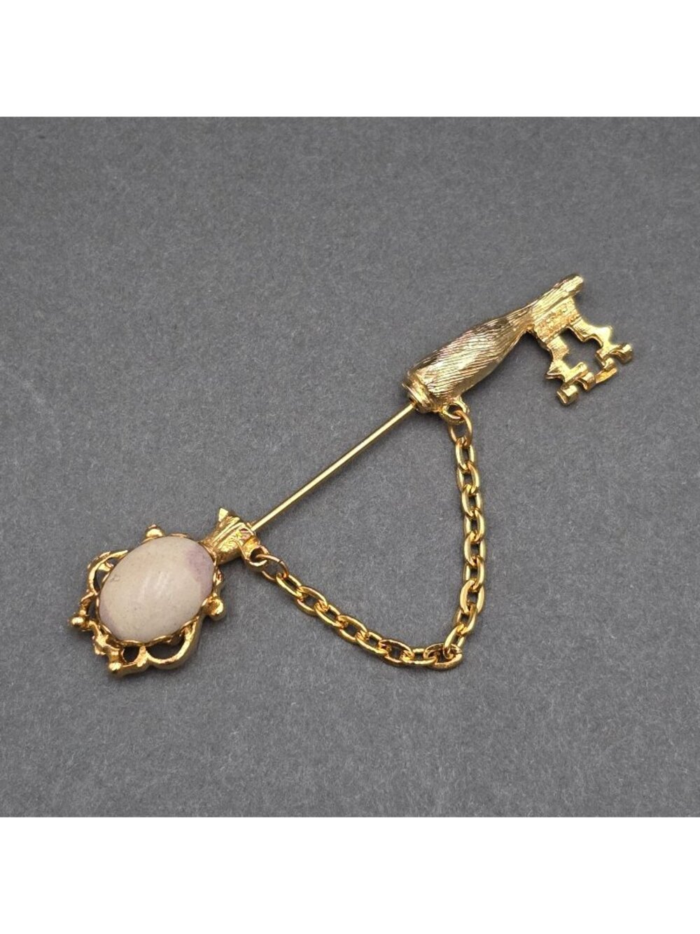 Vintage Gold Tone Skeleton Key Stick Pin Brooch 3" Agate Stone Statement Accent